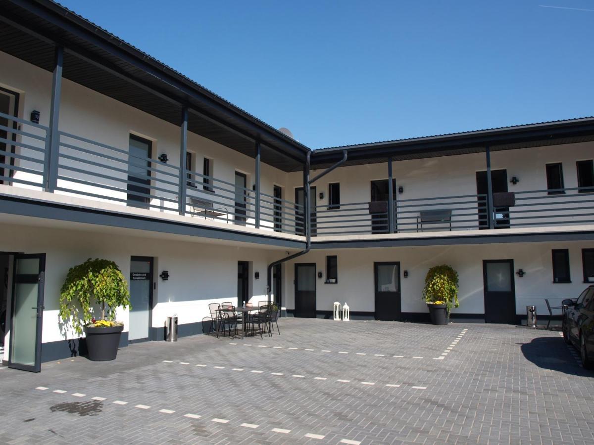 Gaestehaus Strauss โรดเกา ภายนอก รูปภาพ