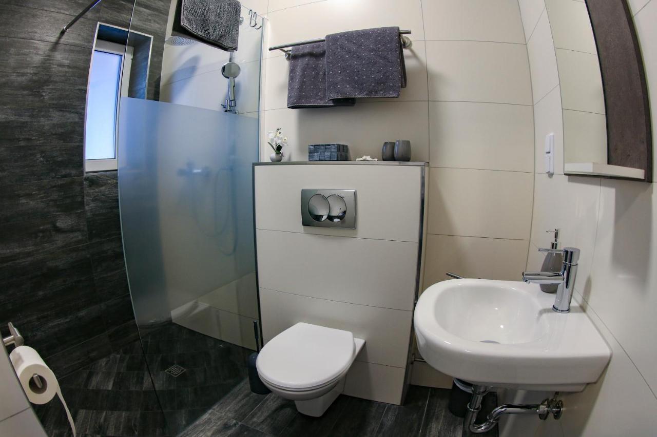 Gaestehaus Strauss โรดเกา ภายนอก รูปภาพ